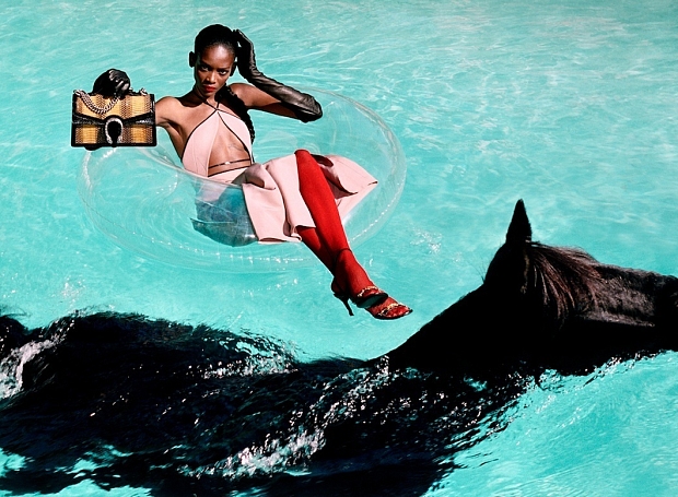Лошадь в бассейне: самые яркие и запоминающиеся рекламные кампании 2020