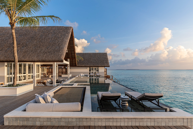 Дайджест путешествий: открытие Paragraph Golf & Spa Tabori, новая фирменная программа в Bulgari Hotel Roma и весна в Four Seasons Resort Maldives at Landaa Giraavaru фото № 4