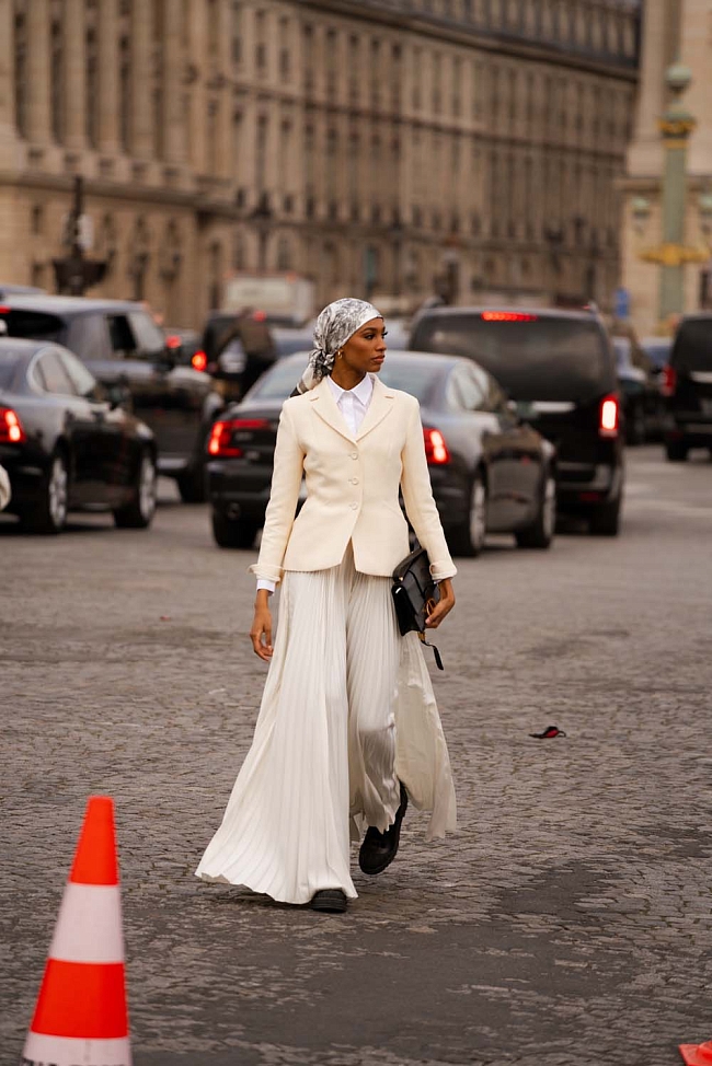 Стритстайл на Неделе моды в Париже фото № 12