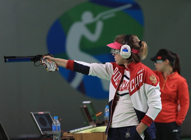 Виталина Бацарашкина завоевала вторую золотую медаль Олимпиады-2020 (2021) в стрельбе