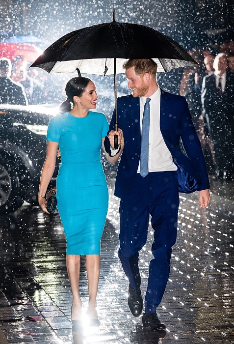 5 марта 2020 года, герцоги Сассекские принц Гарри и Меган Маркл прибыли на церемонию вручения премии Endeavour Fund Awards в Mansion House в Лондоне фото № 4