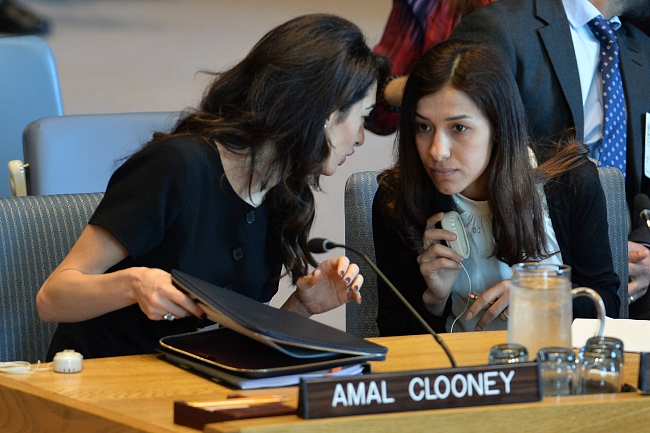 Амаль Клуни выступила на заседании Совета Безопасности ООН фото № 1