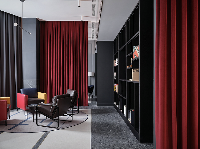 Travel-дайджест: Lucky Group х Ararat Park Hyatt Moscow, открытие Maidens Hotel и розовый октябрь в La Réserve Genève фото № 1