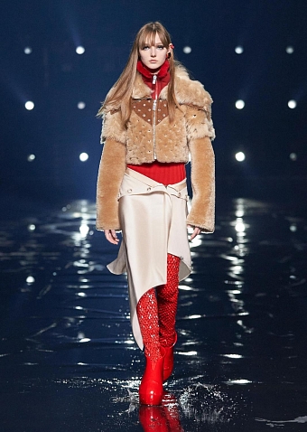 Givenchy осень-зима 2021/22 фото № 6