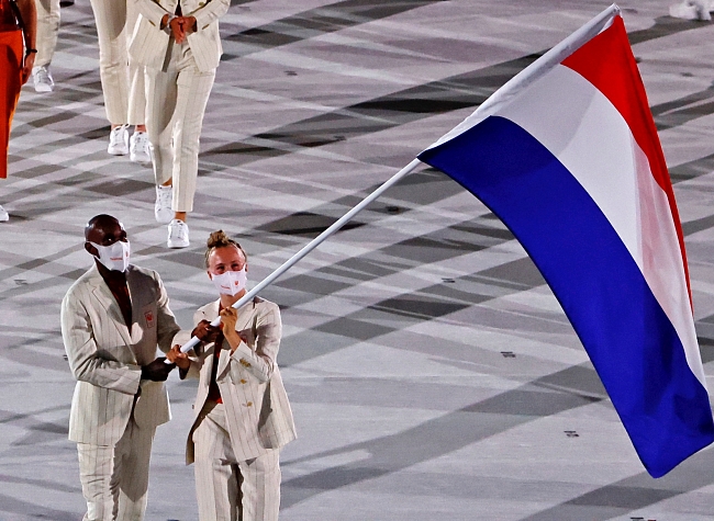 Олимпийская сборная Нидерландов на церемонии открытия Олимпиады в Токио фото № 5