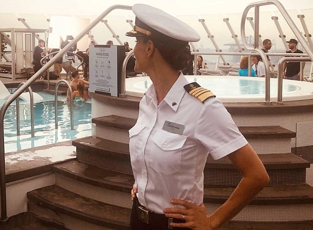 Самая знаменитая женщина-капитан Кейт МакКью о страсти к морским путешествиям, гендерных стереотипах и управлении лайнером