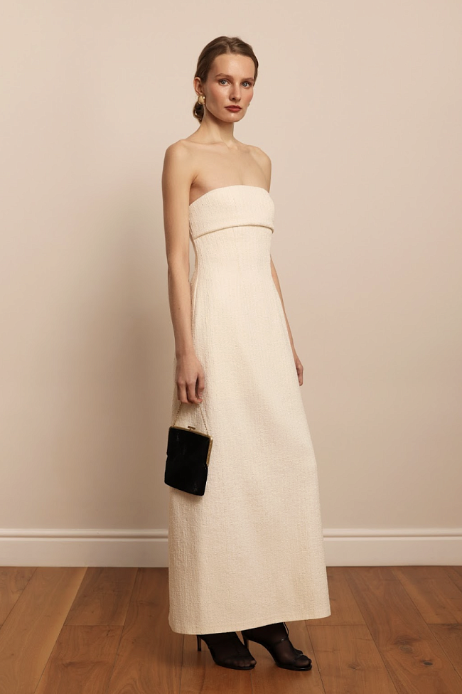 Fashion-дайджест: коллекция Kalmanovich Holiday, новогодний дроп Qari Qris и другие новости фото № 17