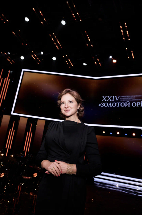 Анна Банщикова в украшениях Mercury из коллекции Classic фото № 17