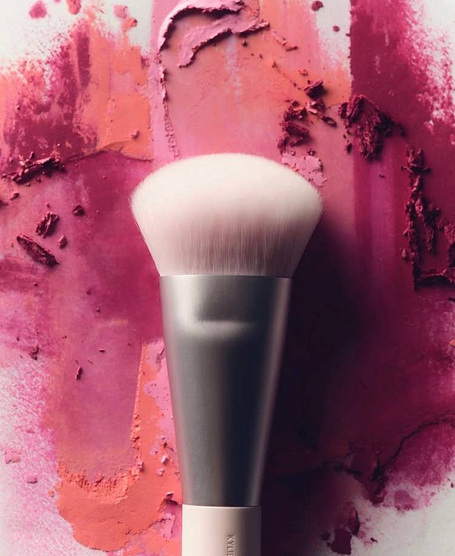 @kyliecosmetics фото № 4