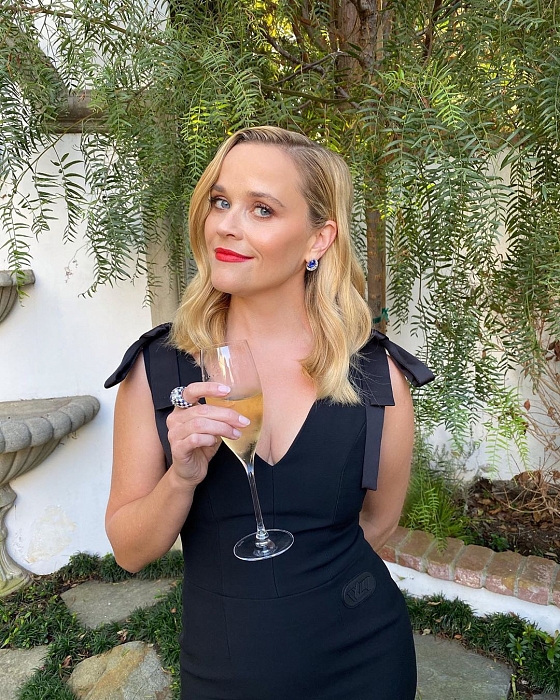 Instagram // @reesewitherspoon фото № 4