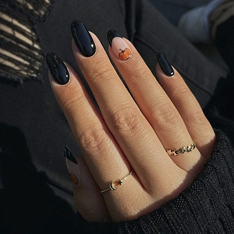 Тематические рисунки на ногтях на Хэллоуин (фото: @amyle.nails) фото № 22