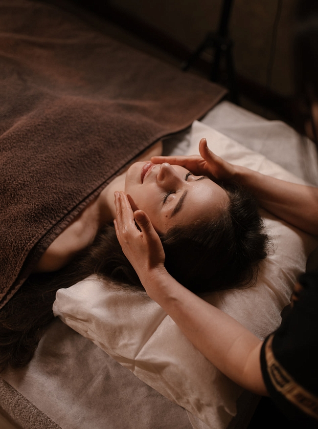 Бьюти-дайджест: расширение массажных программ Asia Beauty Spa, новый аромат Zielinski & Rozen, обновление парикмахерской Birdie фото № 2