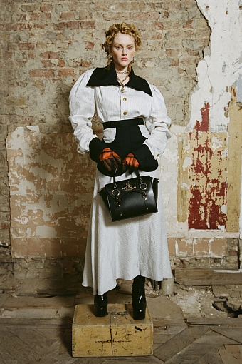 90% тканей осенне-зимней коллекции Vivienne Westwood остались после подготовки предыдущих линеек фото № 3