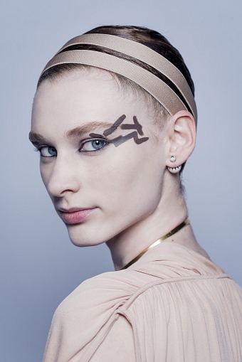 Символизм: макияж с показа Dior в Париже фото № 3