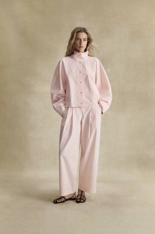 Модный дайджест: весенняя коллекция Doucal’s, новые модели Furla и другие новости фото № 7