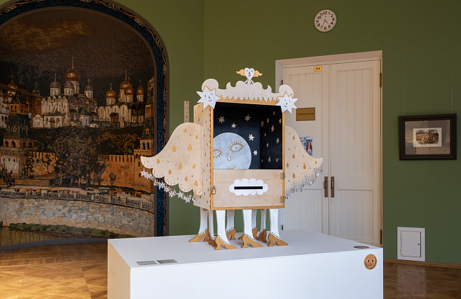 Выставка «Он в воздух бросает, и ловит он сразу. Двенадцать шаров» фото № 5