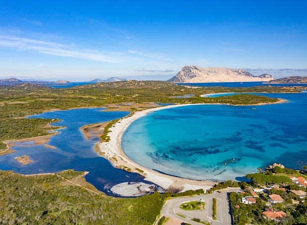 Посмотрите на лучший пляж Сардинии, где откроется новый курорт Baglioni Resort Sardinia