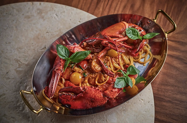 Гастро-неделя: праздничное меню GRACE Bistro, Red Wall x Nashi Argan и благотворительная акция в «Радио» фото № 8