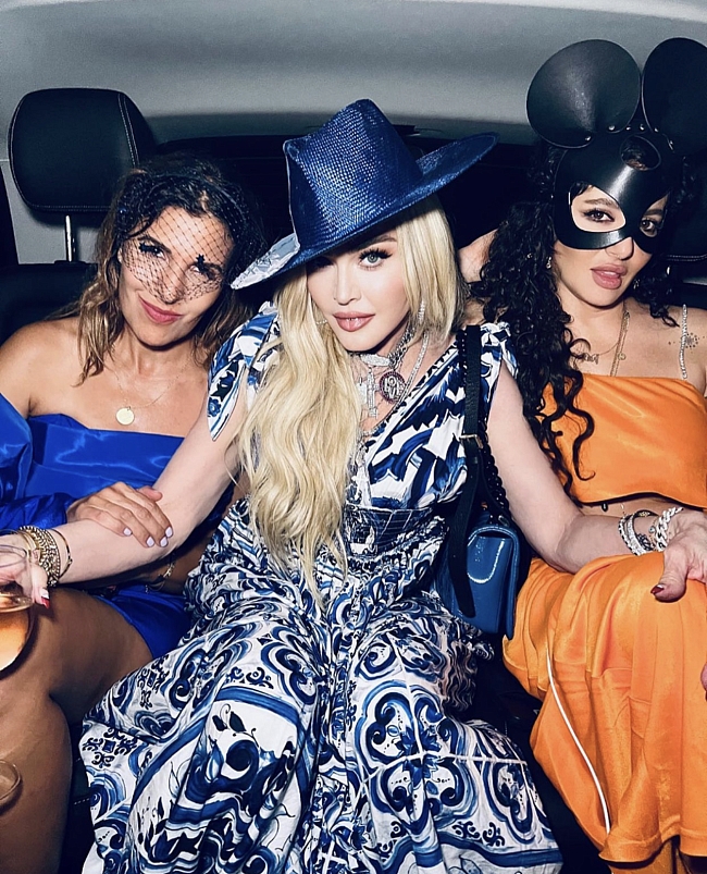 Мадонна с подругами. Фото: @madonna фото № 3