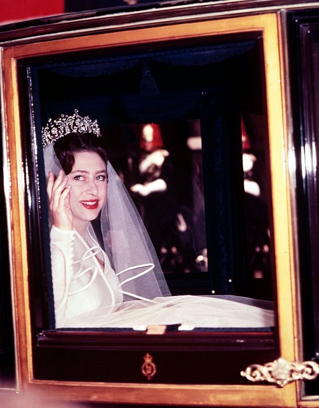 Королевские украшения: непростая судьба свадебной тиары принцессы Маргарет фото № 2