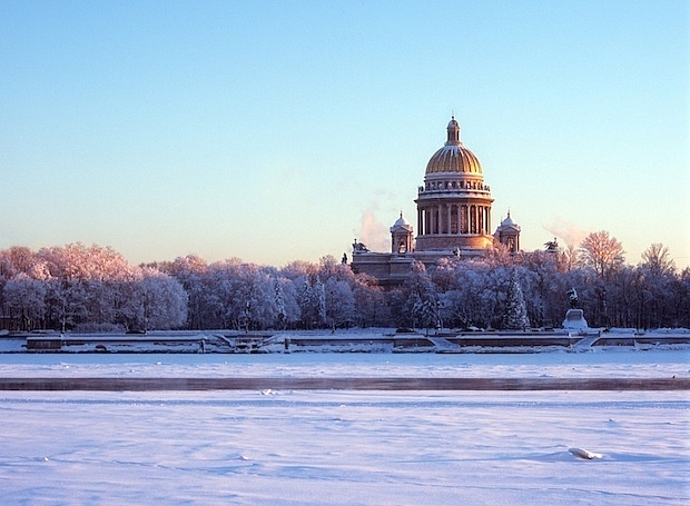 Как провести новогодние каникулы в Санкт-Петербурге