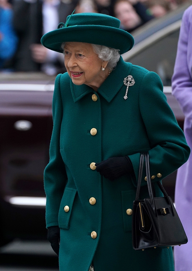 Королева Елизавета II на открытии 6-й сессии шотландского парламента, 2021 фото № 1