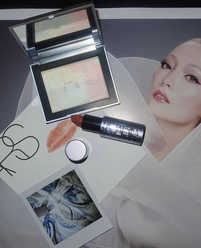 Дуохромные тени — трендовый вариант на Новый год фото № 2