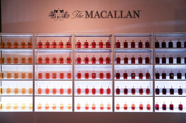 Как прошла премьера коллаборации The Macallan совместно с Институтом цвета Pantone фото № 2